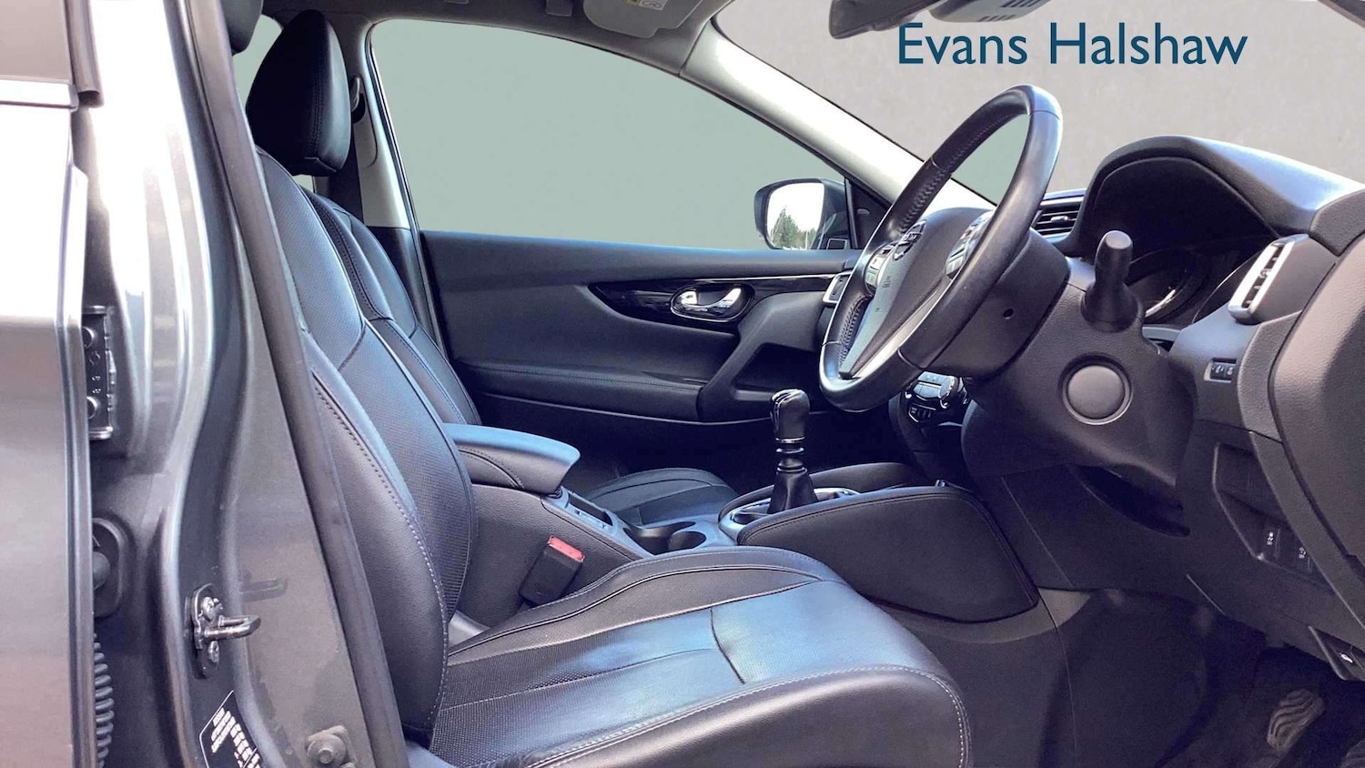 Used Nissan Qashqai for sale - 77860024: Photo 3