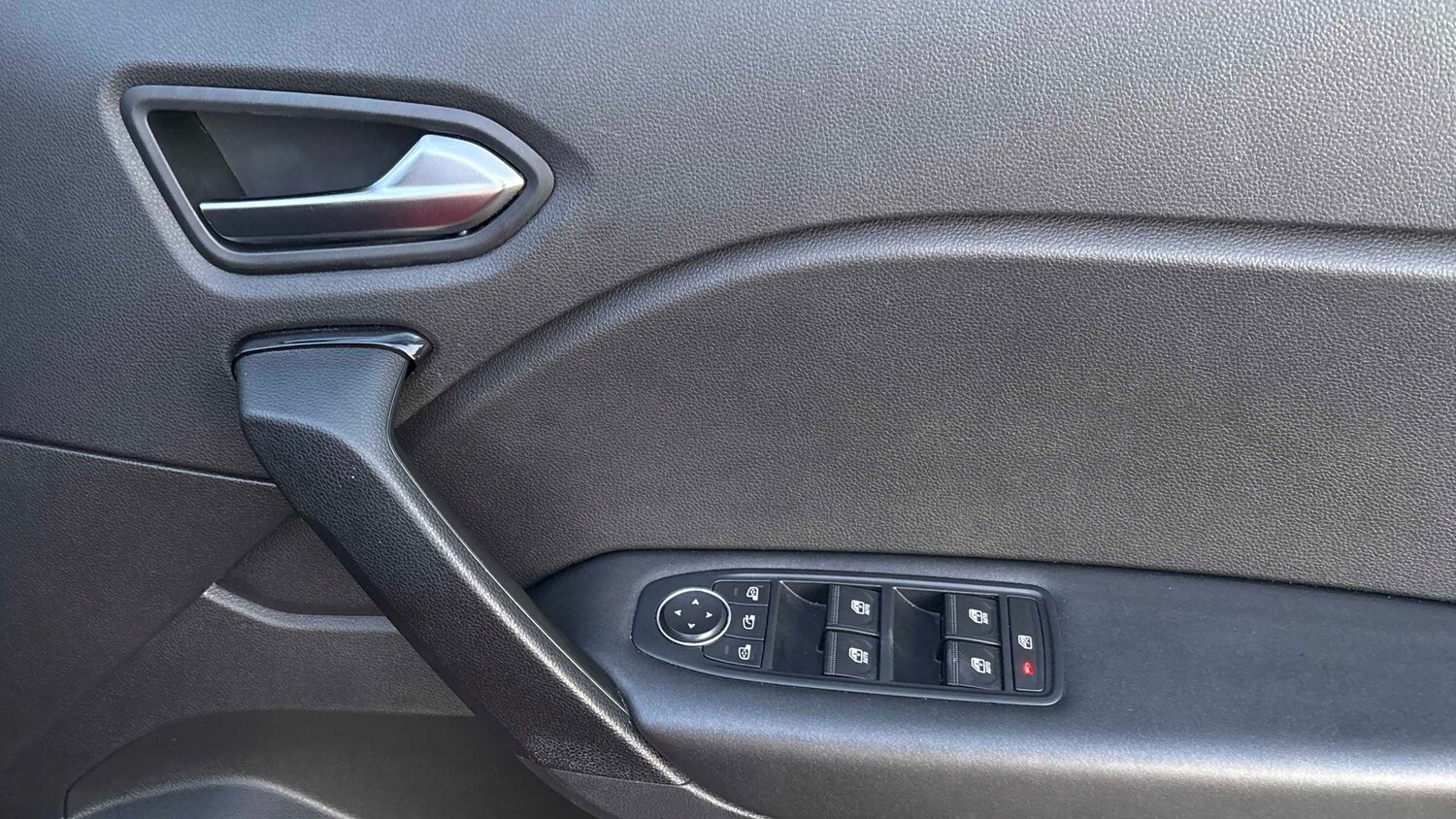 Used Renault Captur for sale - 77859780: Photo 14