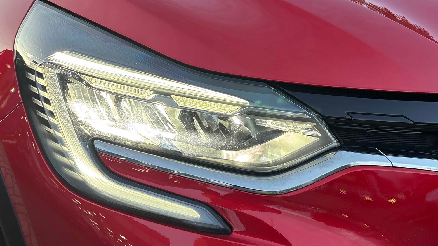 Used Renault Captur for sale - 77859780: Photo 15