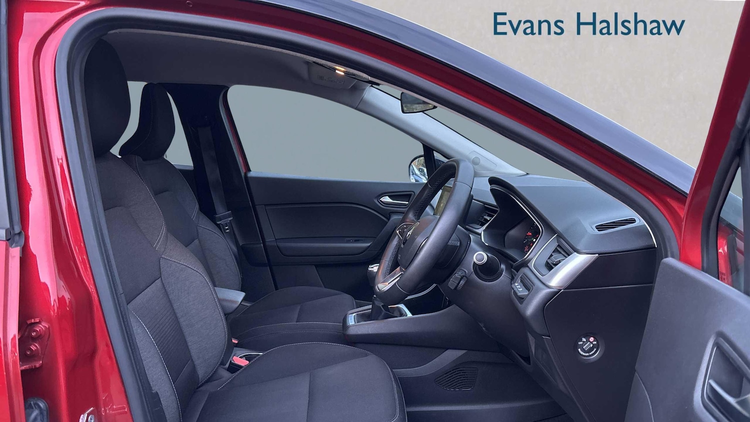 Used Renault Captur for sale - 77859780: Photo 3