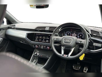 Used Audi Q3 2022 for sale - 78352187: Photo