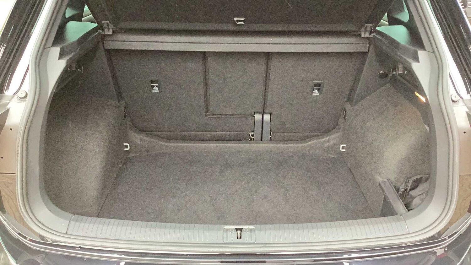 Used Volkswagen Tiguan 2021 for sale - 77858977: Photo 11