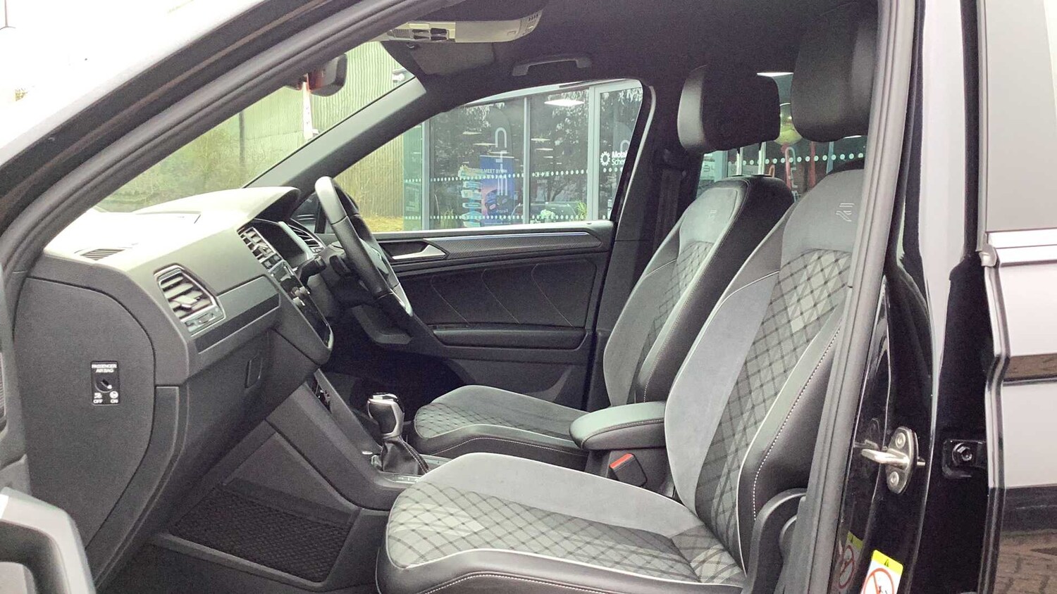 Used Volkswagen Tiguan 2021 for sale - 77858977: Photo 9