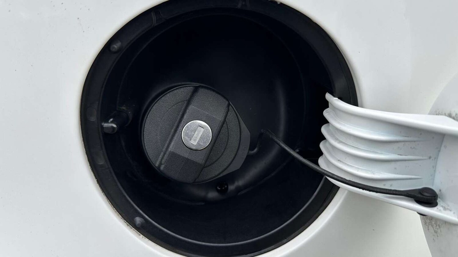 Used Volkswagen up! 2013 for sale - 77858169: Photo 12