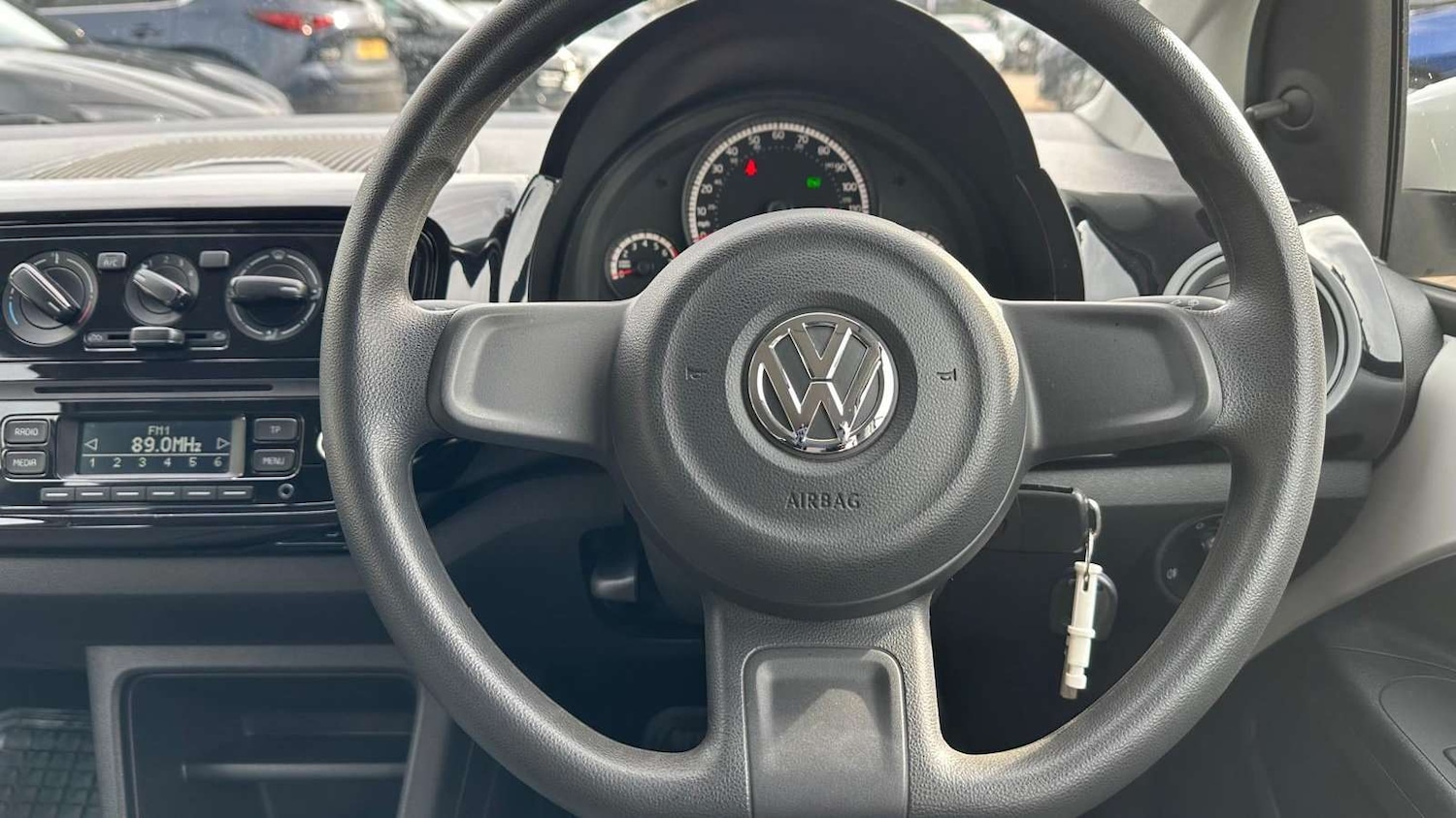 Used Volkswagen up! 2013 for sale - 77858169: Photo 17