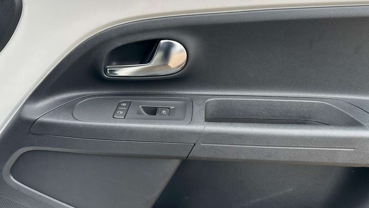 Used Volkswagen up! 2013 for sale - 77858169: Photo 20