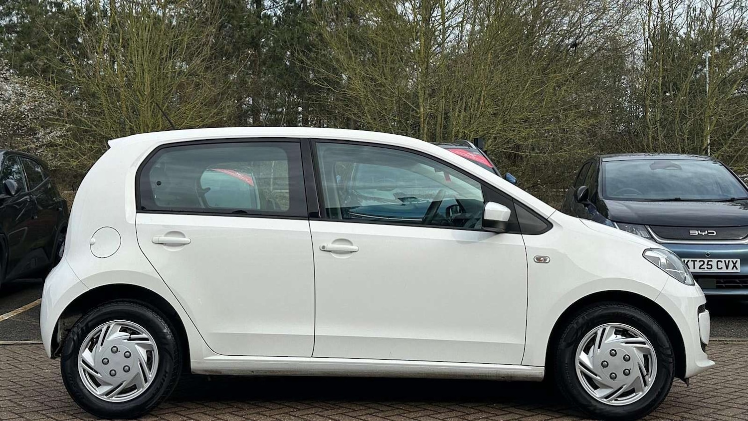 Used Volkswagen up! 2013 for sale - 77858169: Photo 5