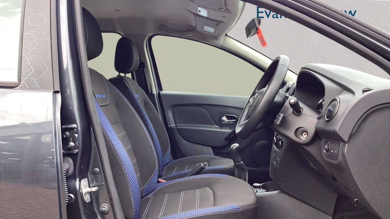 Used Dacia Sandero Stepway for sale - 77862384: Photo 3