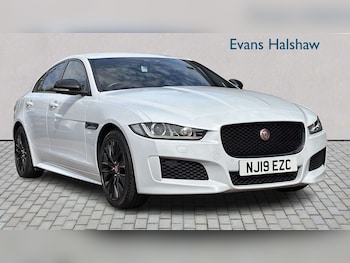 Used Jaguar XE 2019 for sale - 79319508: Photo