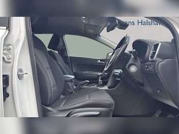 Used Kia Sportage 2018 for sale - 79002165: Photo