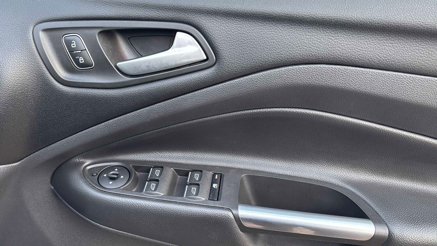 Used Ford Kuga 2018 for sale - 77858960: Photo 21