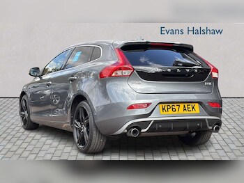 Used Volvo V40 2017 for sale - 79568021: Photo