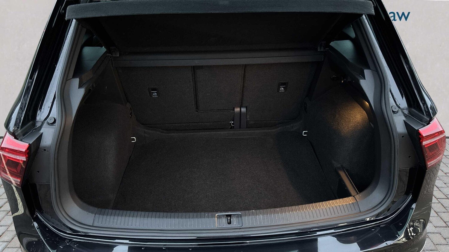 Used Volkswagen Tiguan 2021 for sale - 77858602: Photo 11