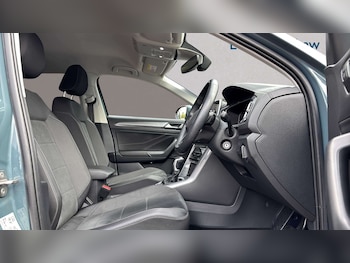 Used Volkswagen T-Roc 2023 for sale - 79257485: Photo