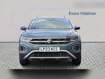 Used Volkswagen T-Roc 2023 for sale - 79257485: Photo