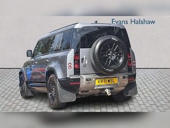 Used Land Rover Defender 2021 for sale - 79172186: Photo