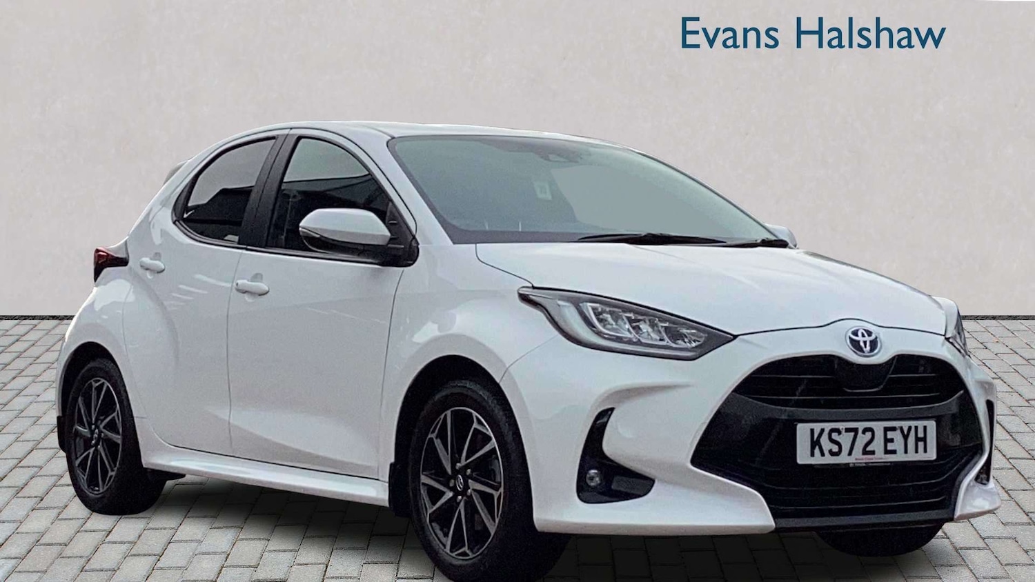 Used Toyota Yaris 2022 for sale - 78024433: Photo 1