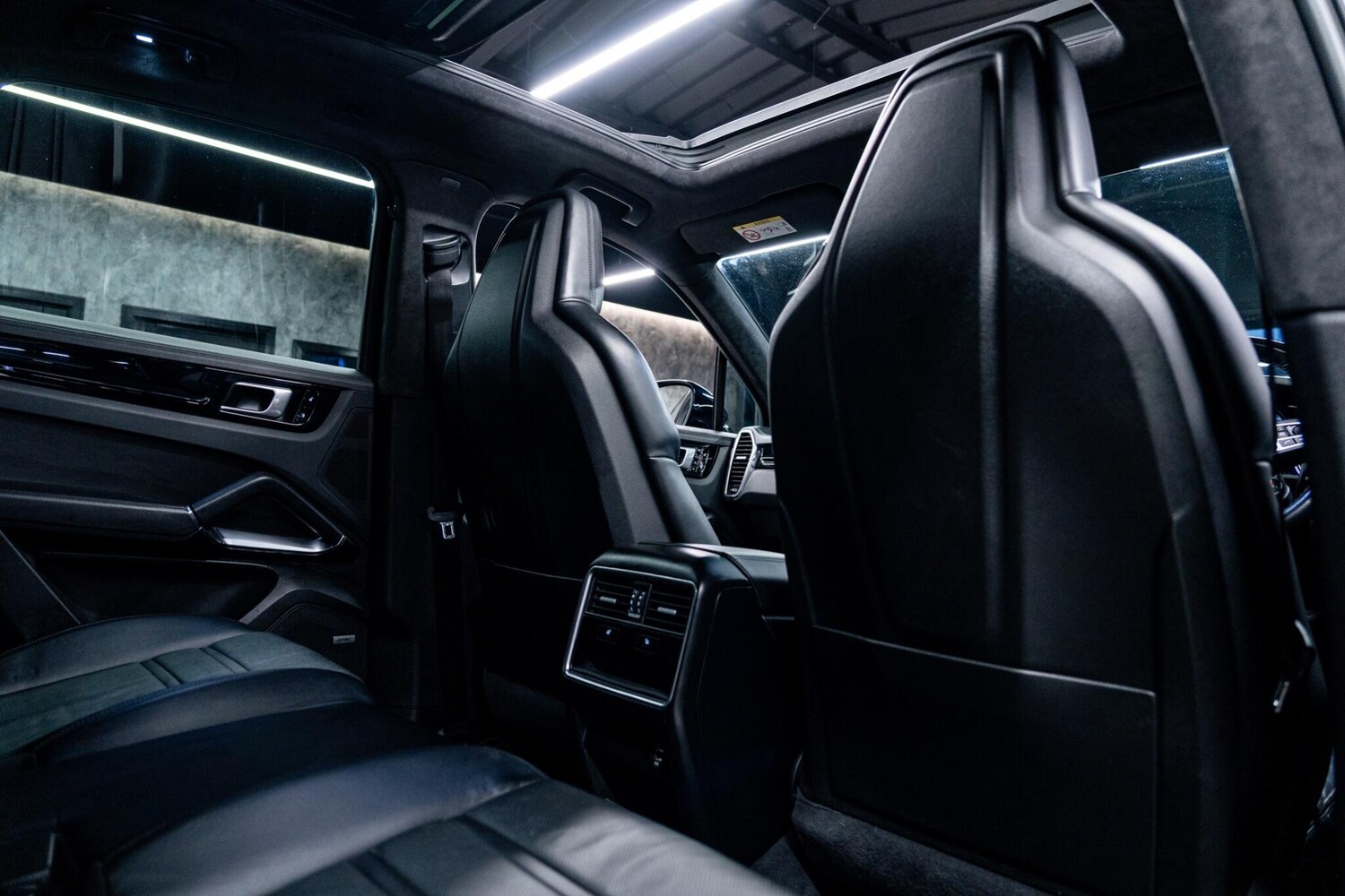 Used Porsche Cayenne 2018 for sale - 77559619: Photo 17