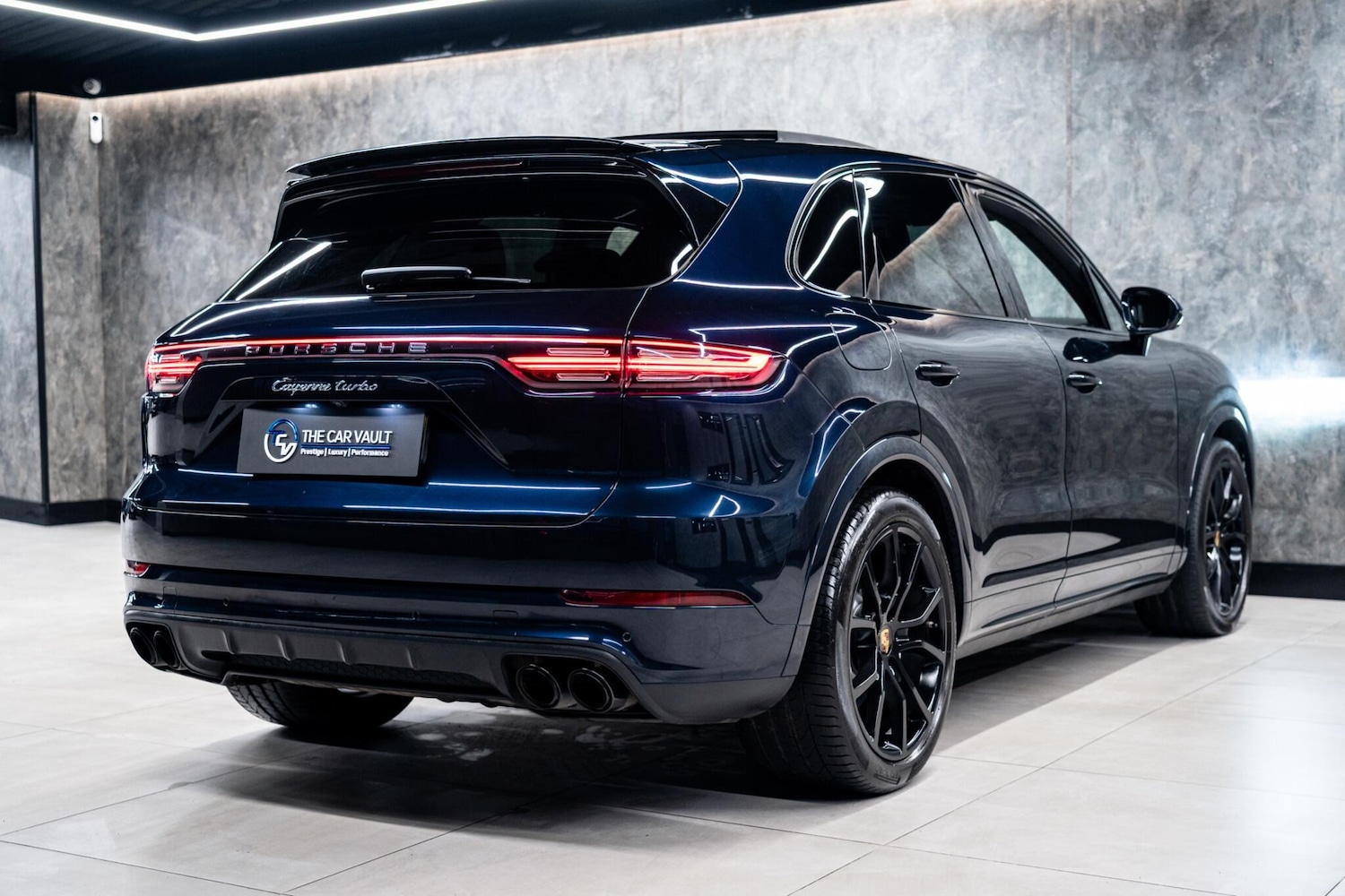 Used Porsche Cayenne 2018 for sale - 77559619: Photo 2