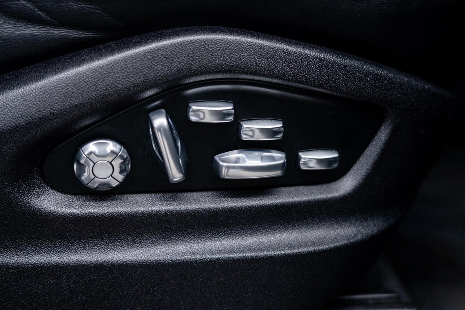 Used Porsche Cayenne 2018 for sale - 77559619: Photo 27