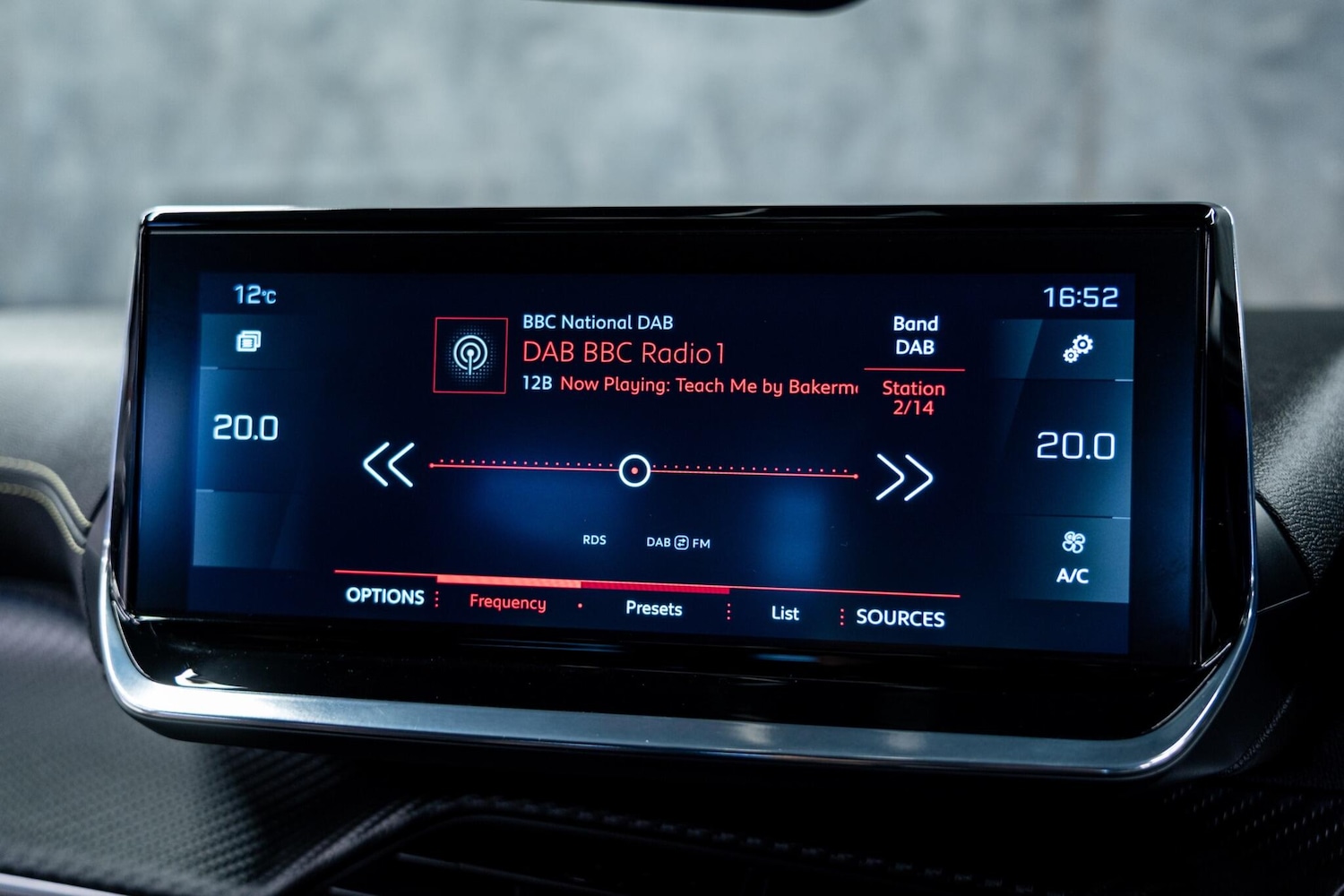 Used Peugeot 2008 for sale - 78220335: Photo 27