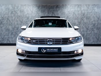 Used Volkswagen Passat 2018 for sale - 78516100: Photo