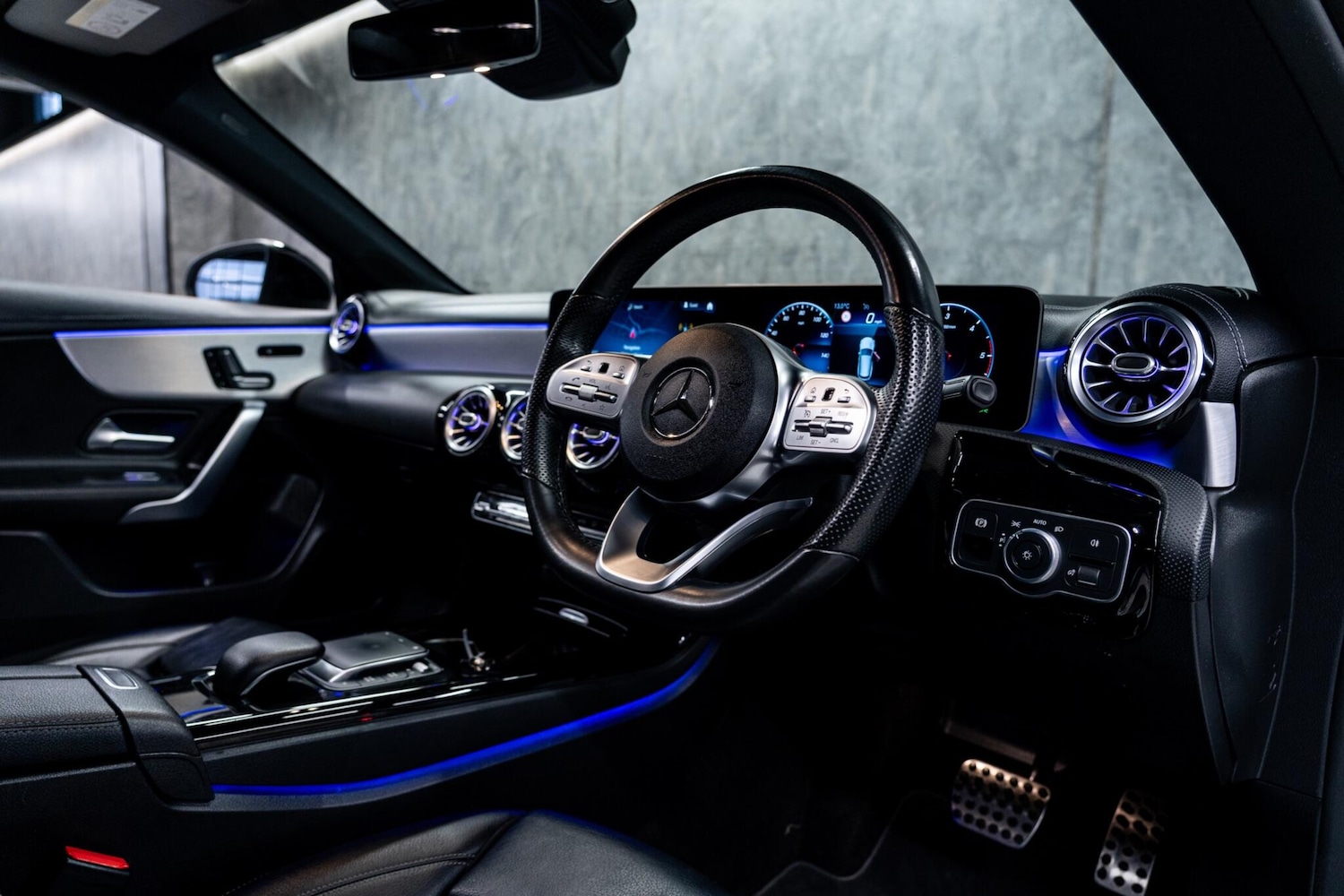 Used Mercedes-Benz CLA for sale - 77993587: Photo 2