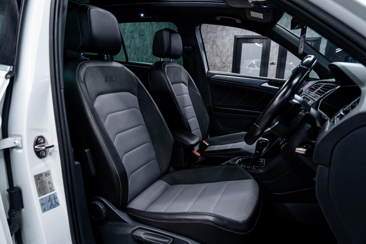 Used Volkswagen Tiguan 2017 for sale - 77671051: Photo 45