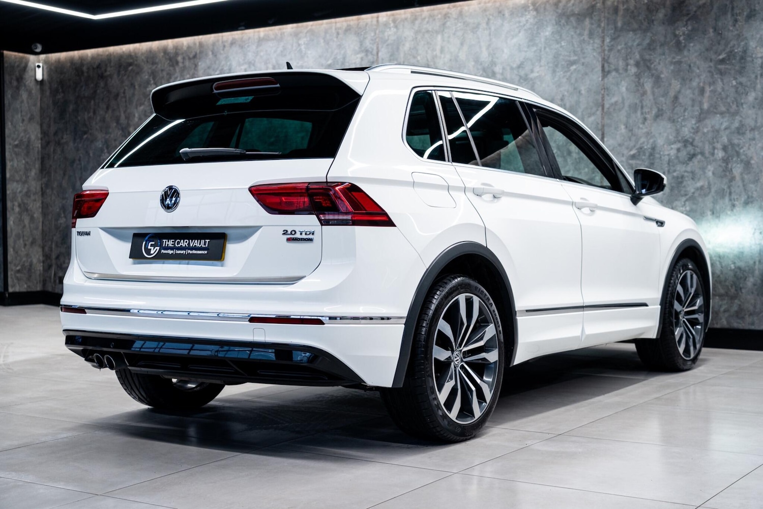 Used Volkswagen Tiguan 2017 for sale - 77671051: Photo 8