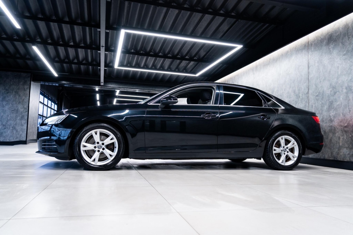 Used Audi A4 for sale - 78219936: Photo 8