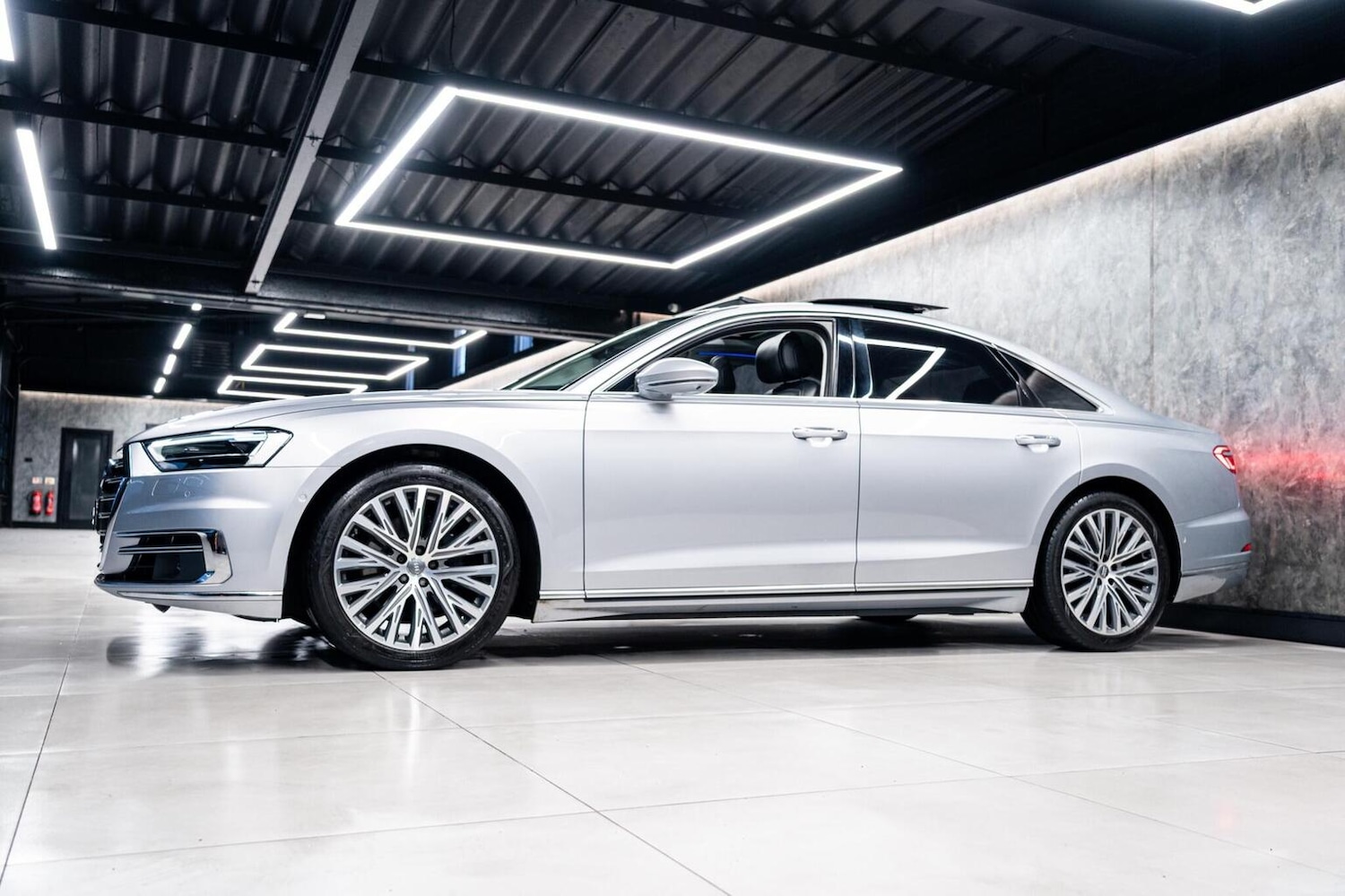 Used Audi A8 2018 for sale - 77522109: Photo 3