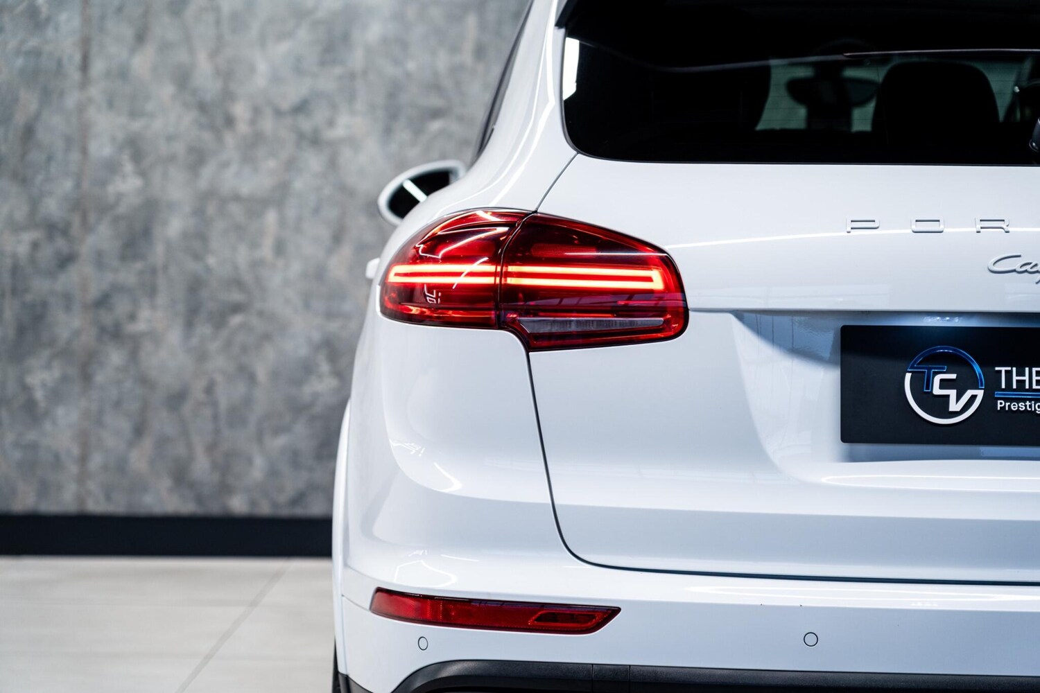 Used Porsche Cayenne 2016 for sale - 77611704: Photo 12