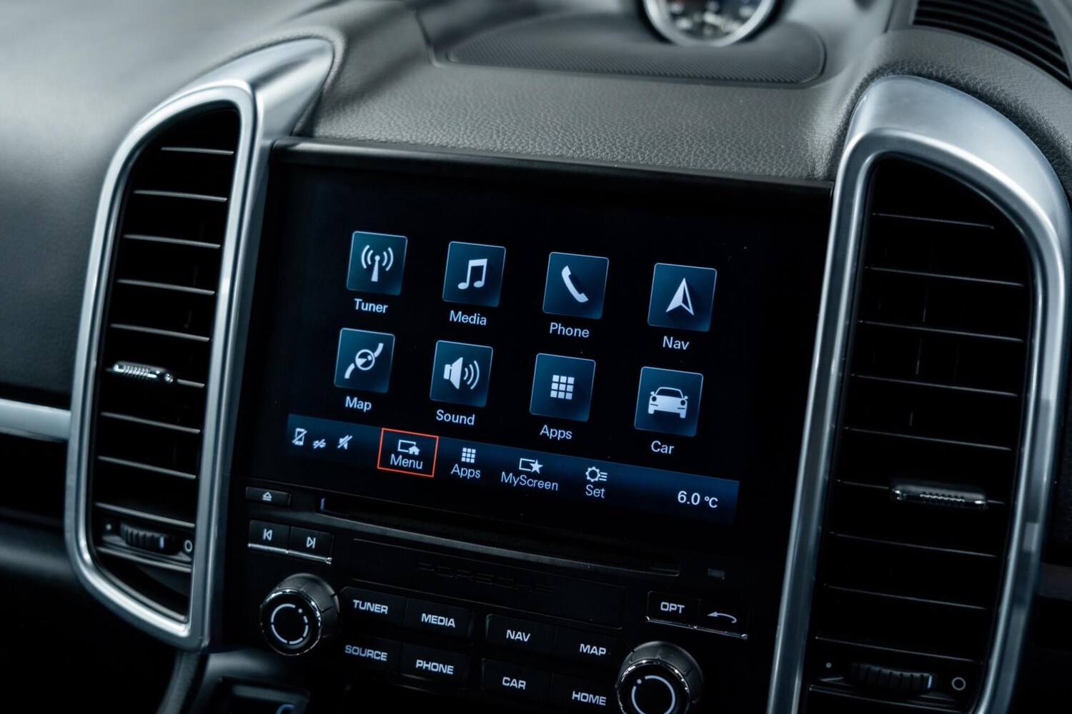 Used Porsche Cayenne 2016 for sale - 77611704: Photo 21