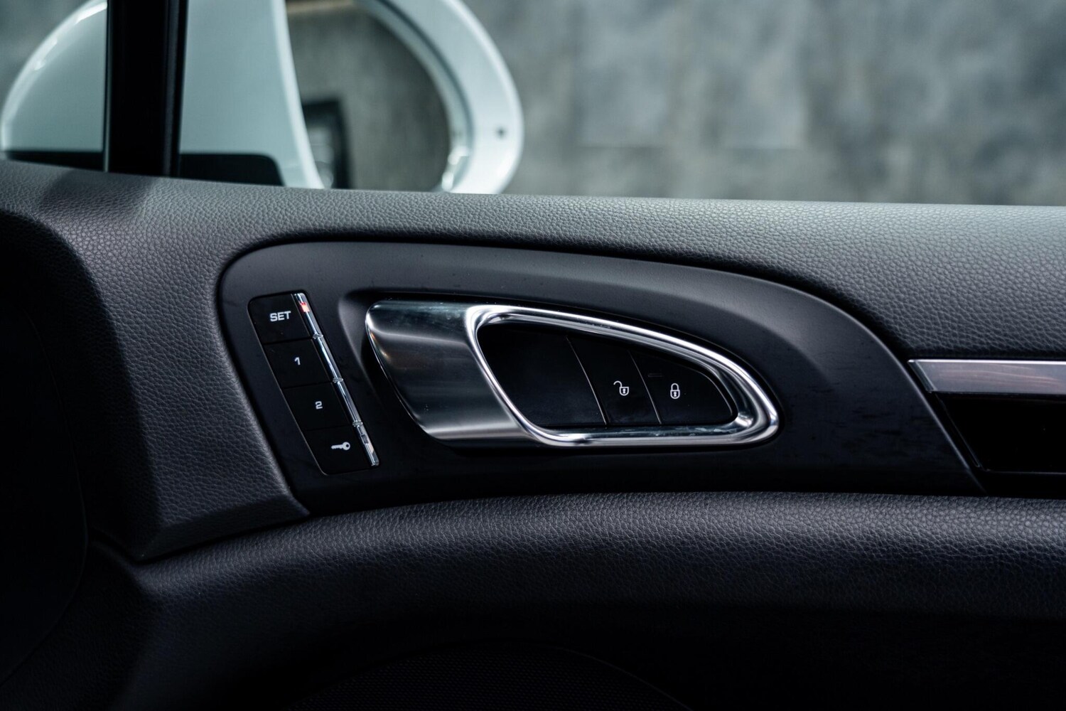 Used Porsche Cayenne 2016 for sale - 77611704: Photo 36