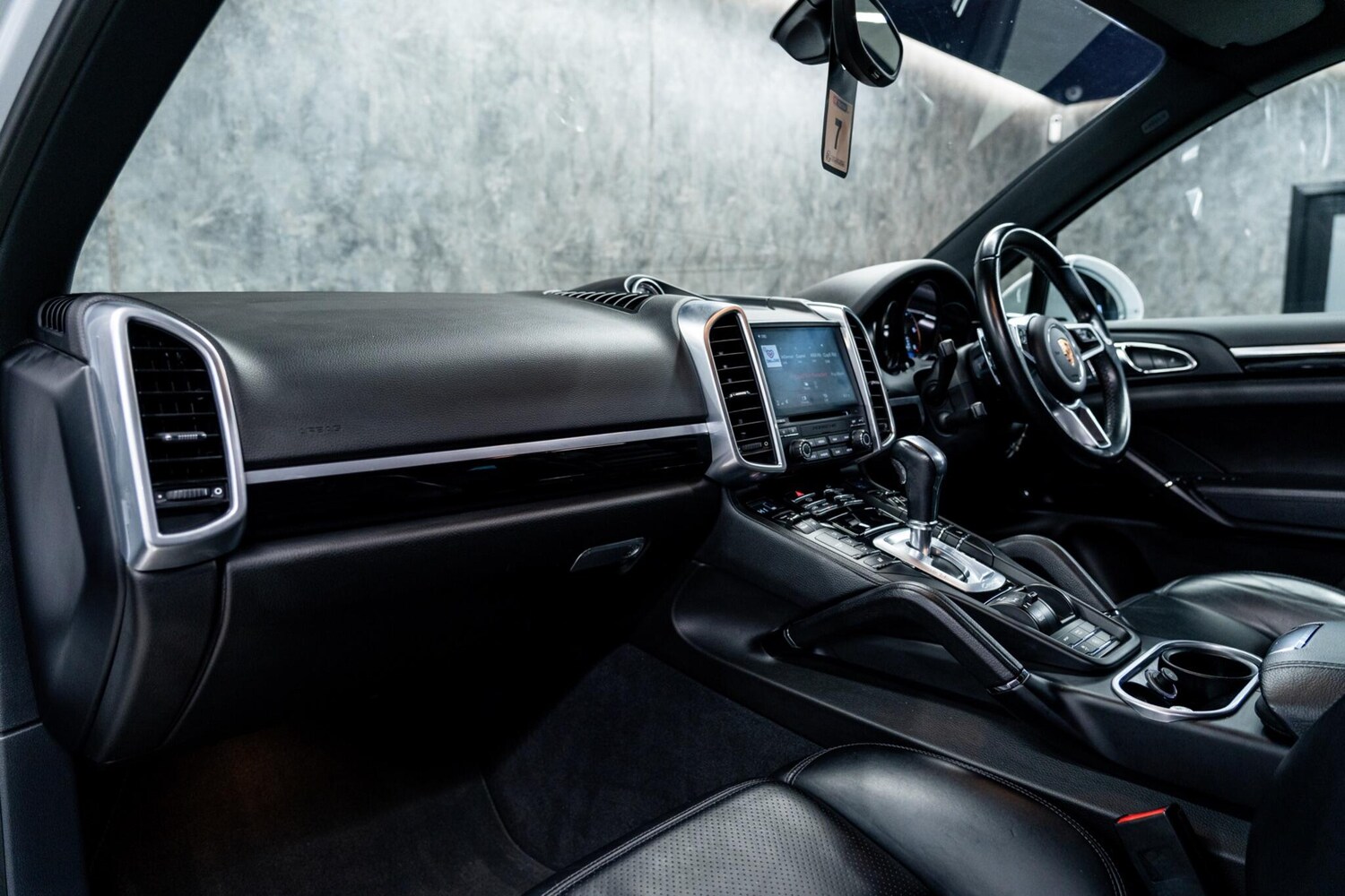 Used Porsche Cayenne 2016 for sale - 77611704: Photo 39