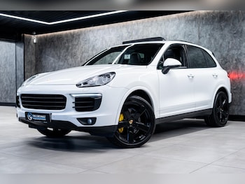 Used Porsche Cayenne 2016 for sale - 77611704: Photo