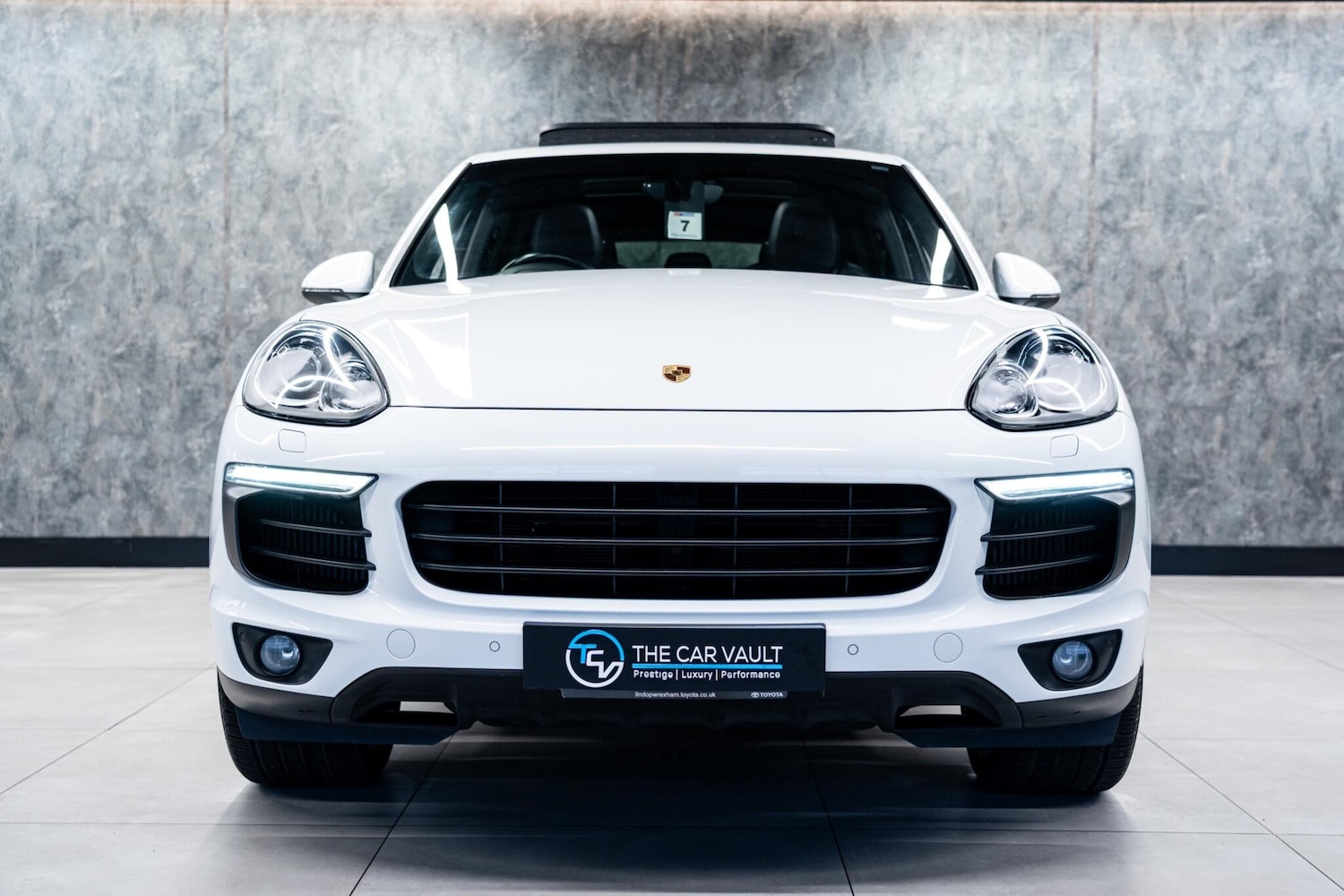 Used Porsche Cayenne 2016 for sale - 77611704: Photo 5