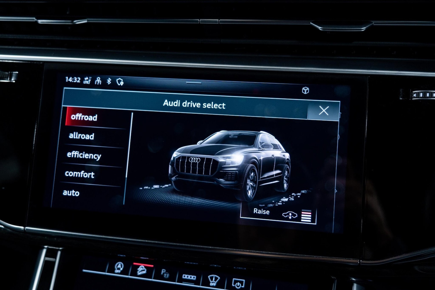 Used Audi Q8 2022 for sale - 77940453: Photo 22