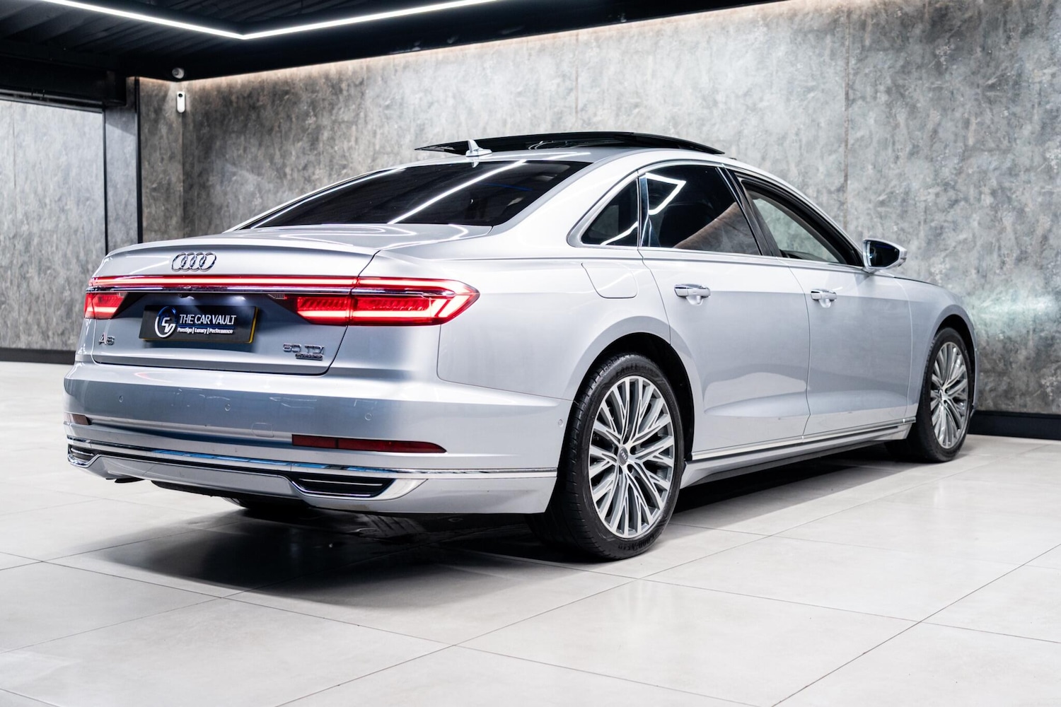 Used Audi A8 2018 for sale - 77559671: Photo 8