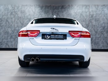 Used Jaguar XE 2017 for sale - 78516318: Photo
