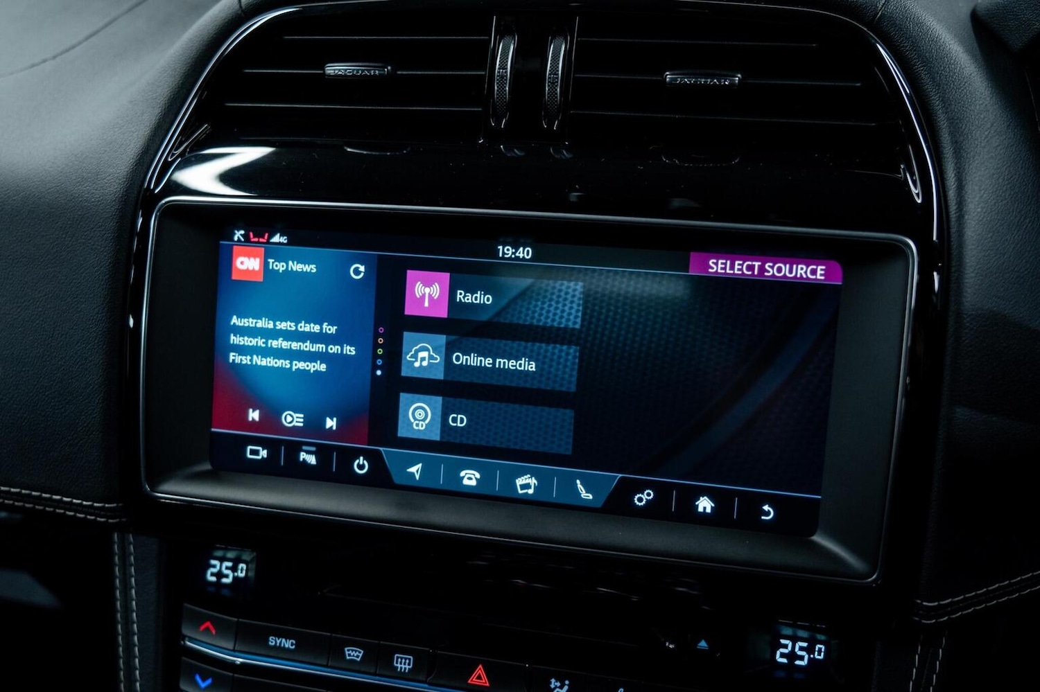 Used Jaguar F-Pace 2019 for sale - 77522082: Photo 29