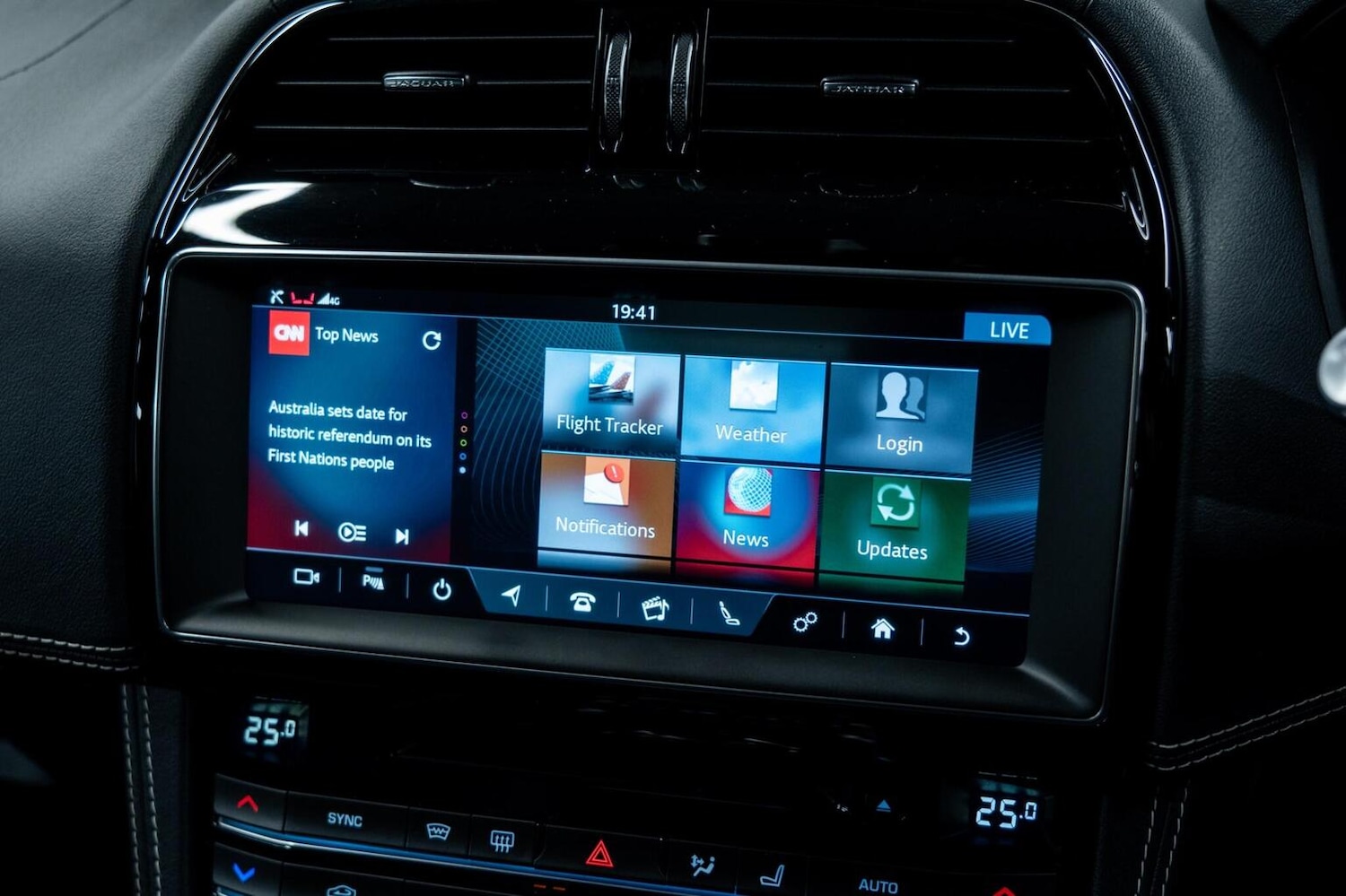 Used Jaguar F-Pace 2019 for sale - 77522082: Photo 35