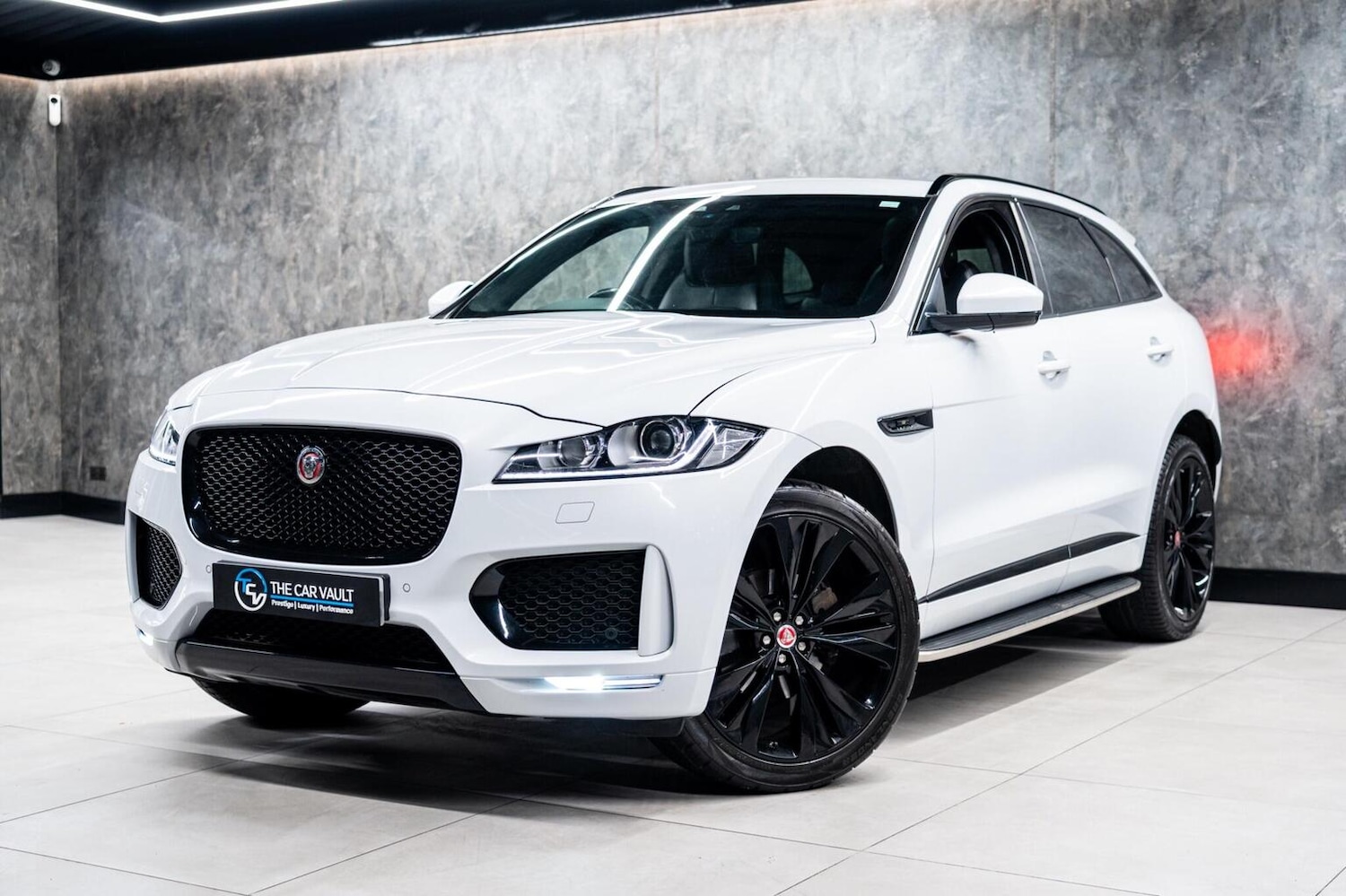 Used Jaguar F-Pace 2019 for sale - 77522082: Photo 5