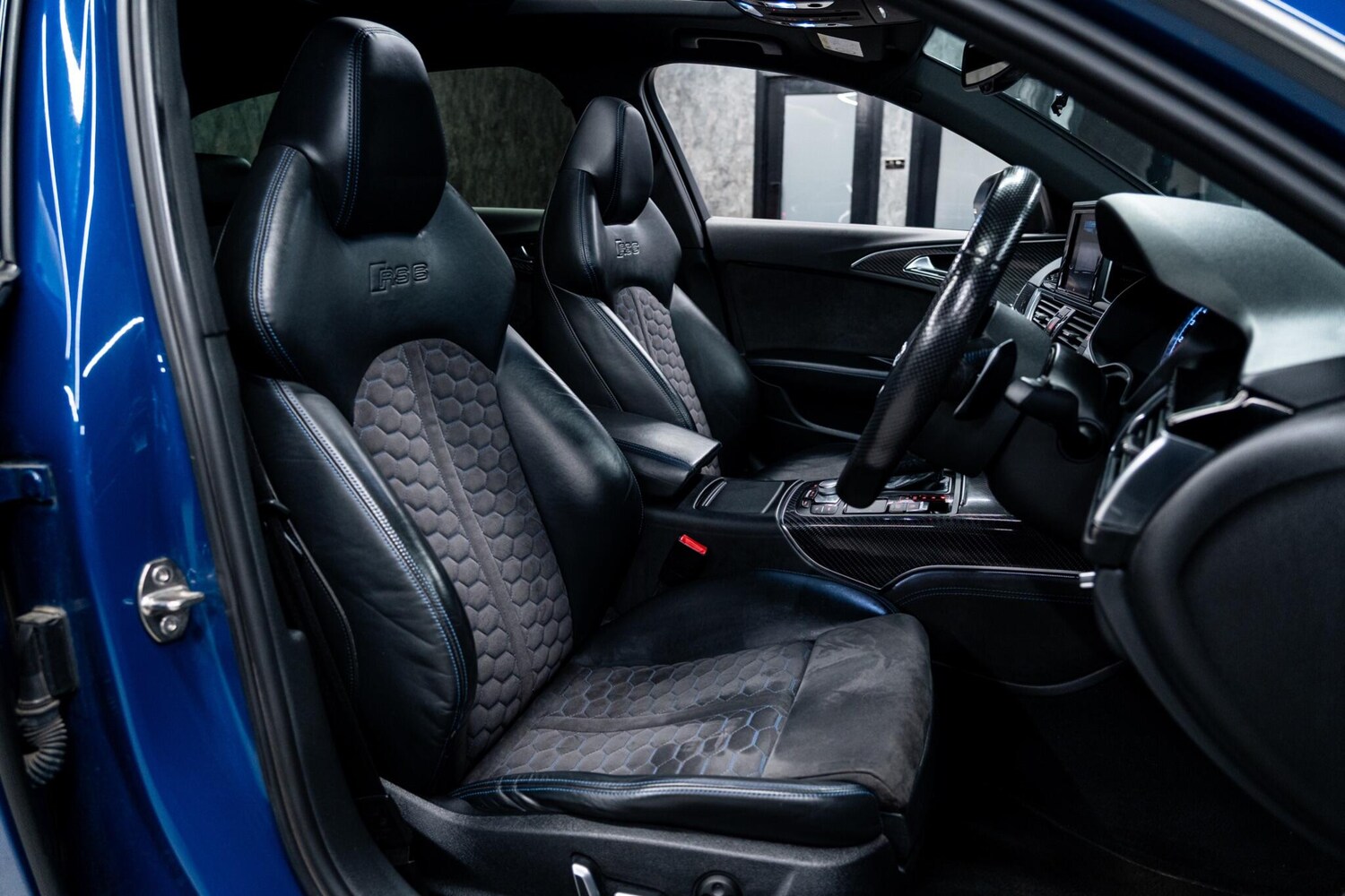 Used Audi RS6 2016 for sale - 77682983: Photo 47