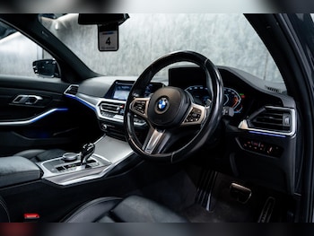 Used BMW 3 Series 2021 for sale - 77626073: Photo