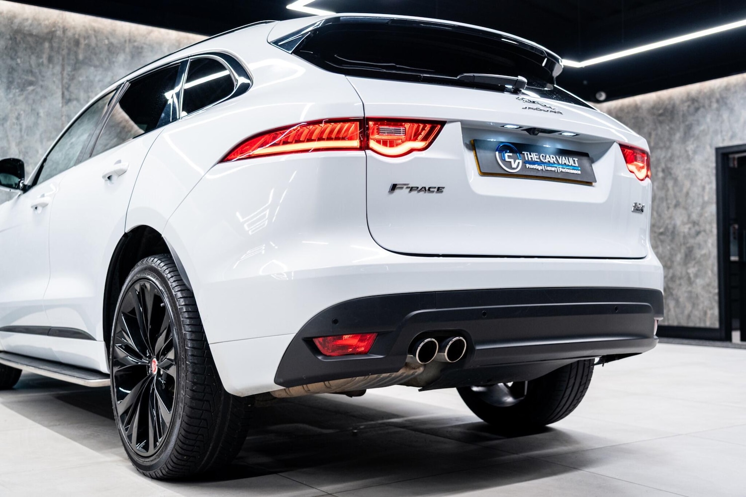 Used Jaguar F-Pace 2019 for sale - 77559472: Photo 12