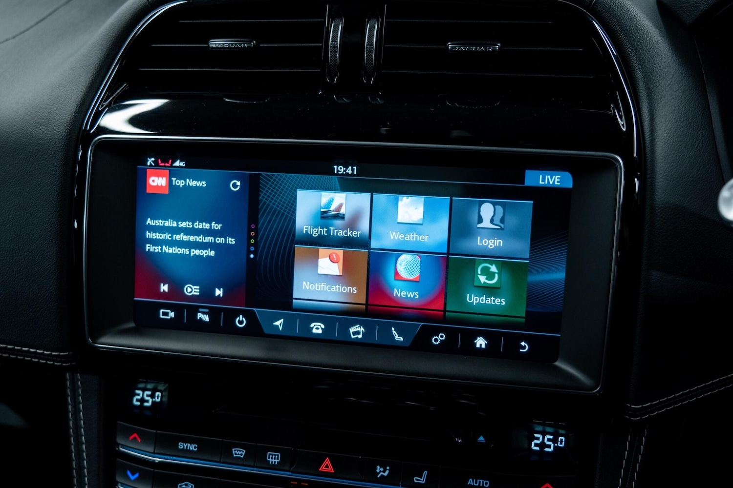 Used Jaguar F-Pace 2019 for sale - 77559472: Photo 35