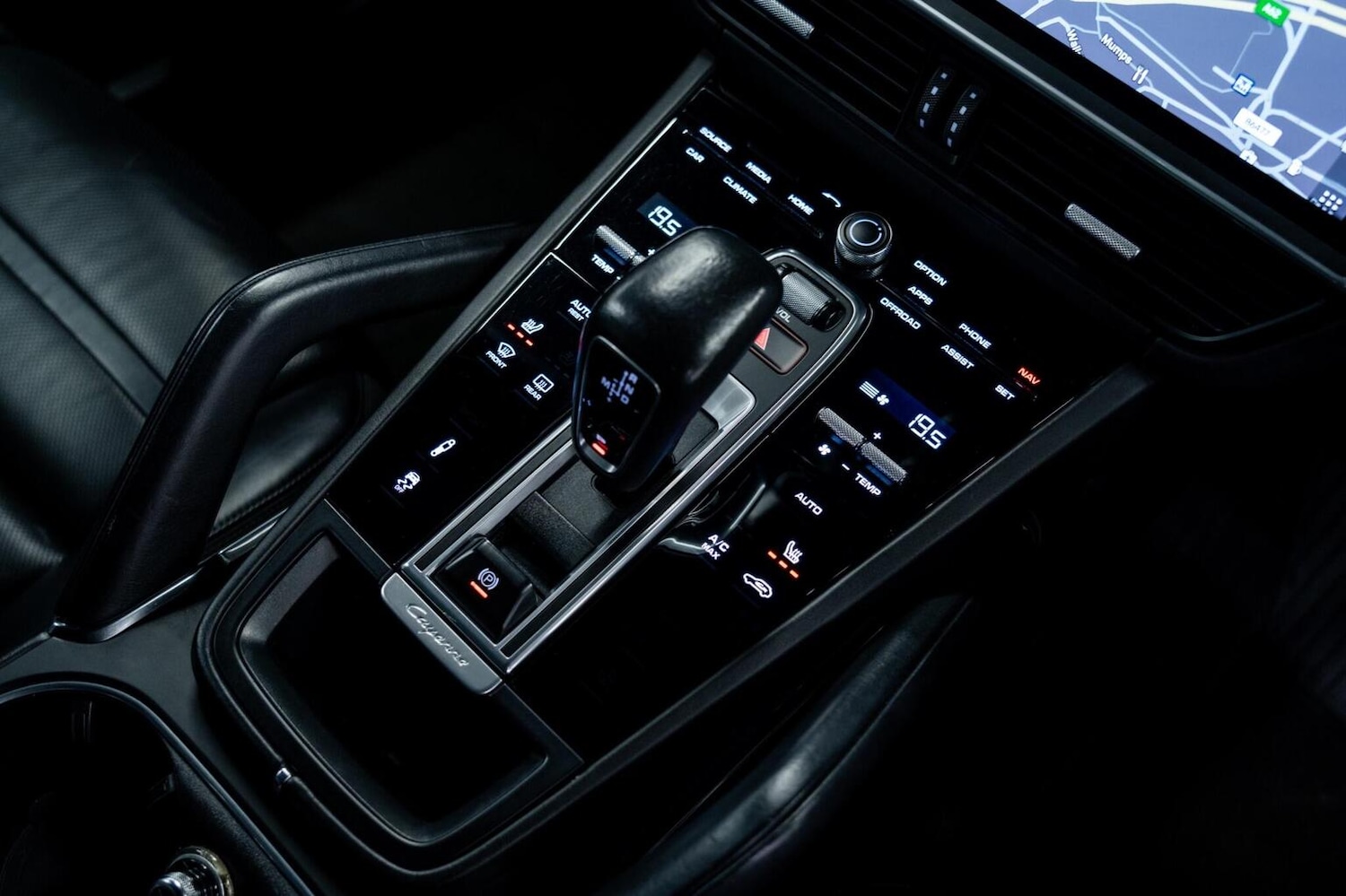 Used Porsche Cayenne 2018 for sale - 77522016: Photo 29