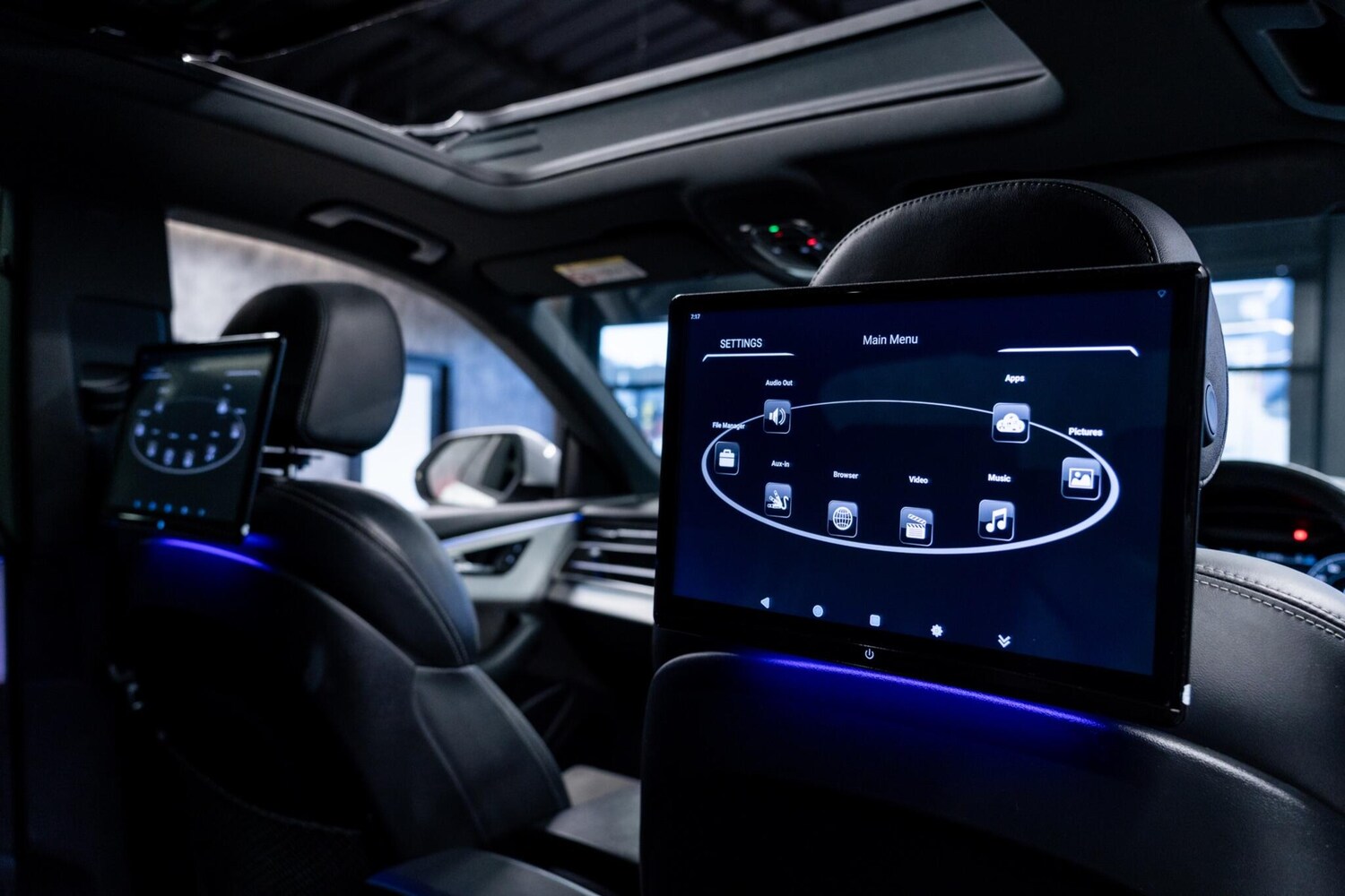 Used Audi Q8 for sale - 77993683: Photo 2