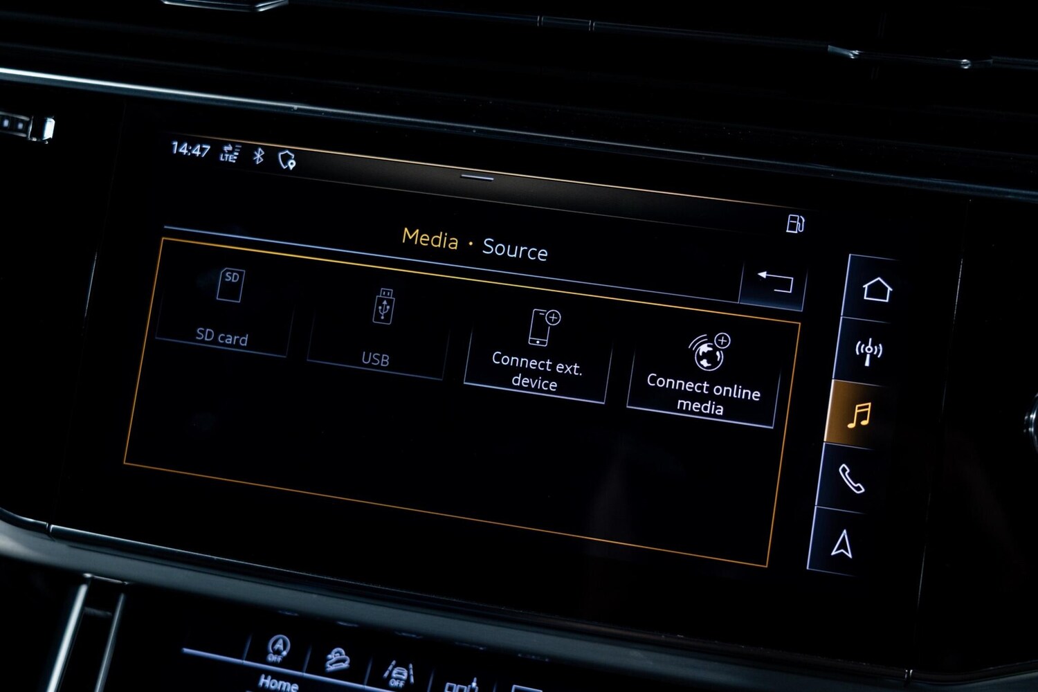 Used Audi Q8 for sale - 77993683: Photo 38